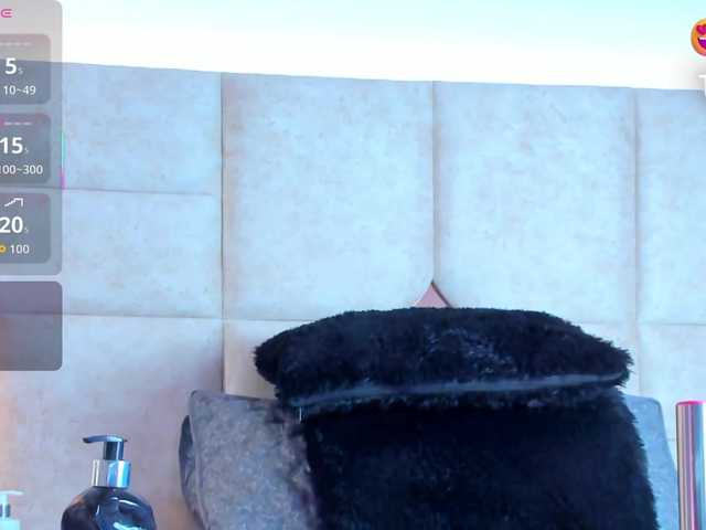 KarolBlanco live cam profile