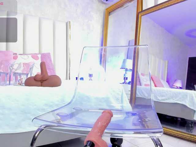 AriaJonnes's BongaCams show and profile