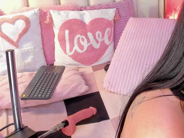 AriaJonnes's BongaCams show and profile