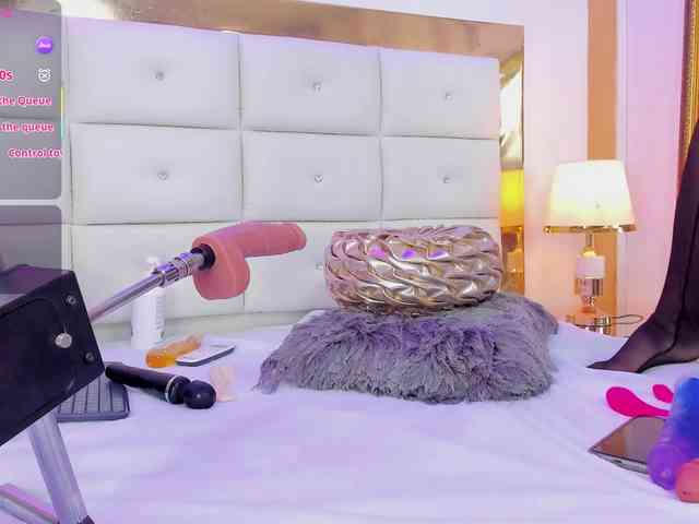 AriaJonnes webcam