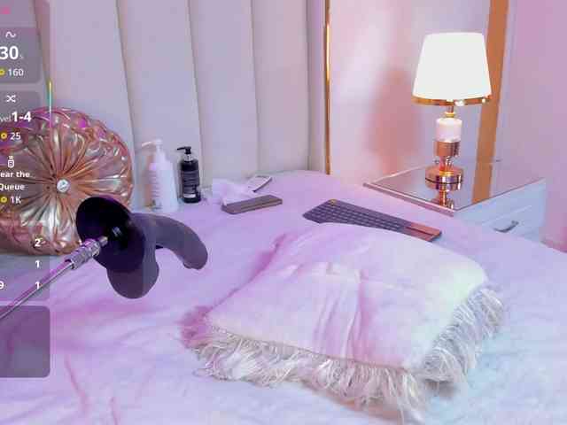 AriaJonnes webcam