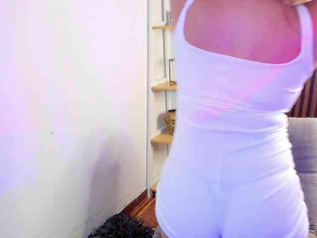 rihan-rouge webcam