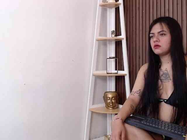 rihan-rouge webcam