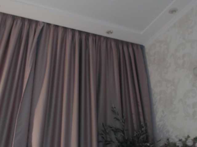 EmilyAngel's BongaCams show and profile