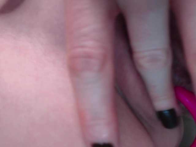 EmilyAngel's BongaCams show and profile