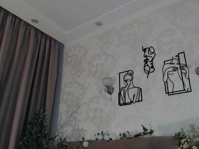 EmilyAngel's BongaCams show and profile