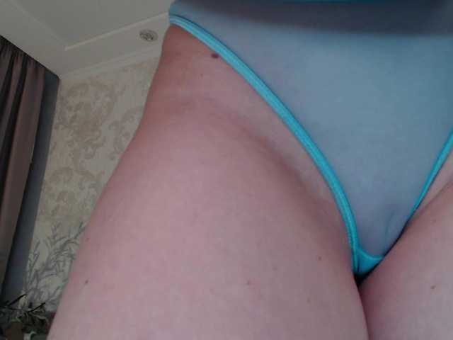 EmilyAngel's BongaCams show and profile