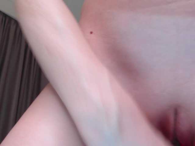 EmilyAngel's BongaCams show and profile