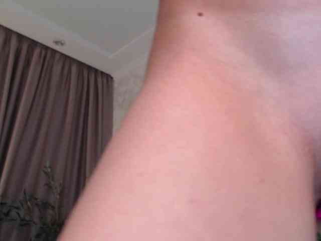 EmilyAngel webcam