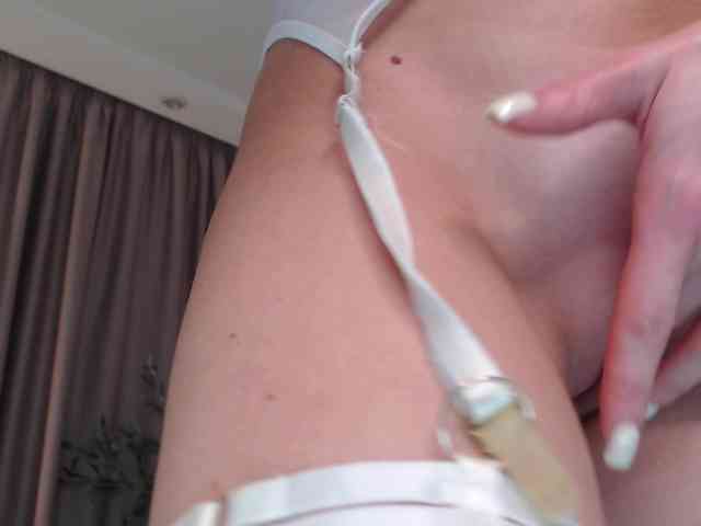 EmilyAngel webcam