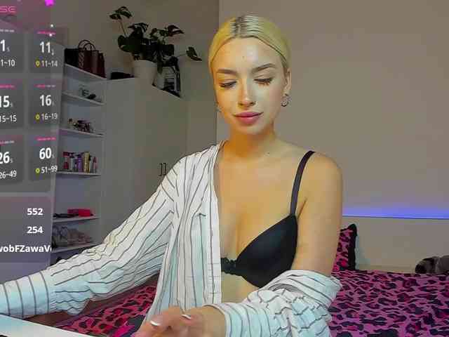 LucyPaige webcam