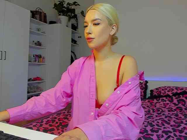 LucyPaige webcam