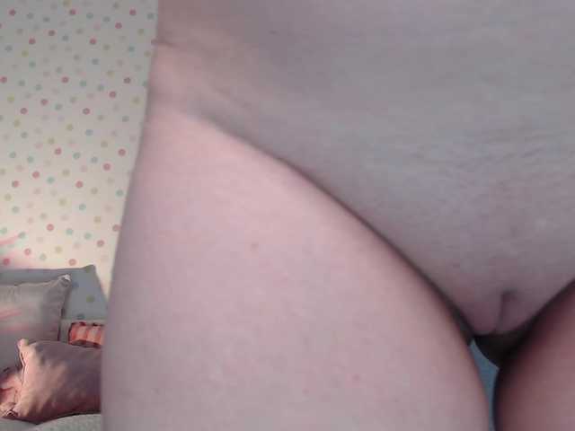 zhemchuzhinka's BongaCams show and profile