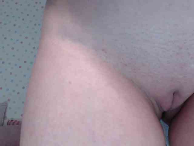 zhemchuzhinka Live Webcam on BongaCams