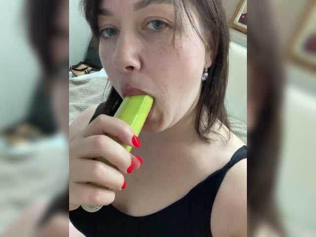 Ekaterina-2017's BongaCams show and profile