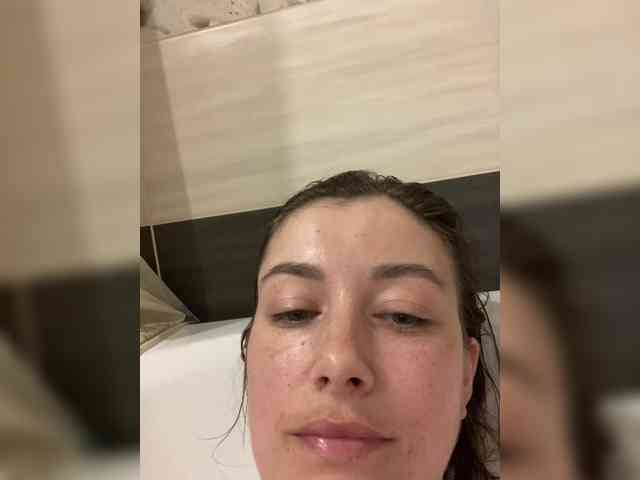 KatrinZeta webcam