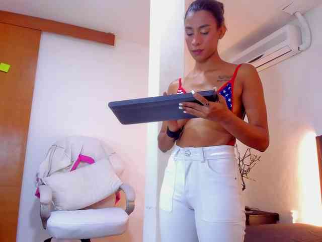 ivi-lopezz webcam