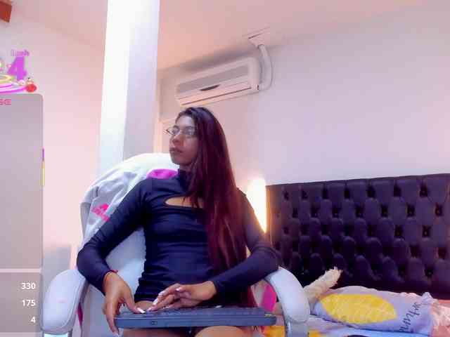 sexy striptease show Ivi-lopezz