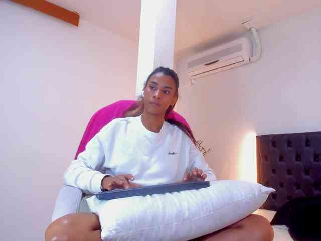 ivi-lopezz webcam