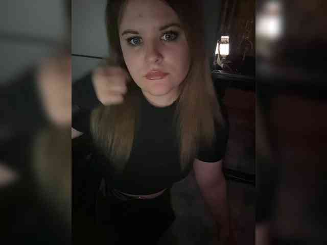 Olivia21-1 Live Webcam on BongaCams