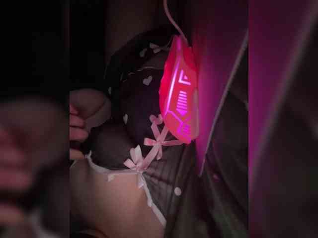 Olivia21-1 webcam