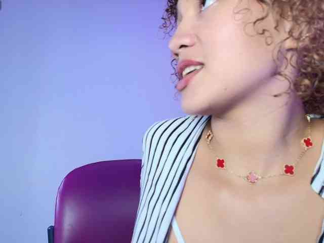 TinaHeart webcam