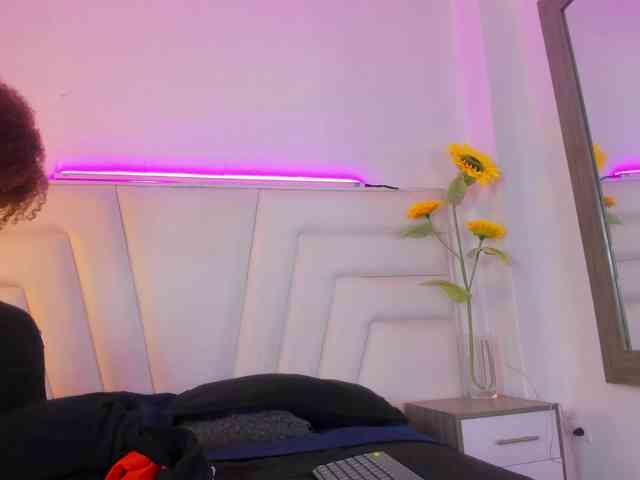 TinaHeart webcam
