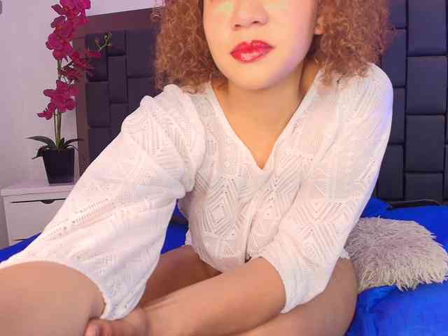 TinaHeart webcam
