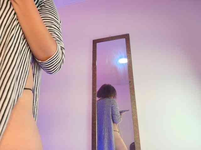 TinaHeart webcam