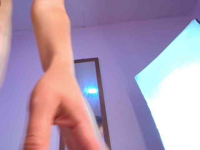 TinaHeart webcam