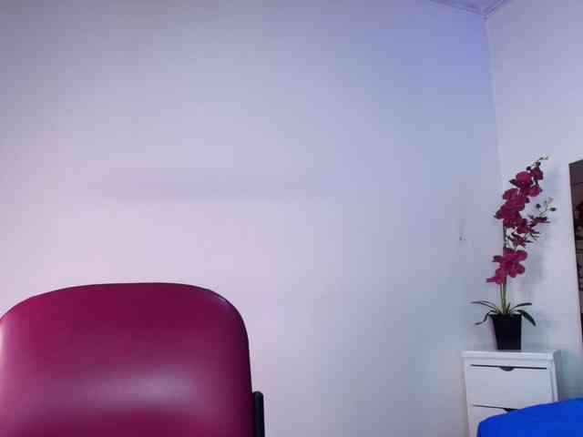 TinaHeart webcam