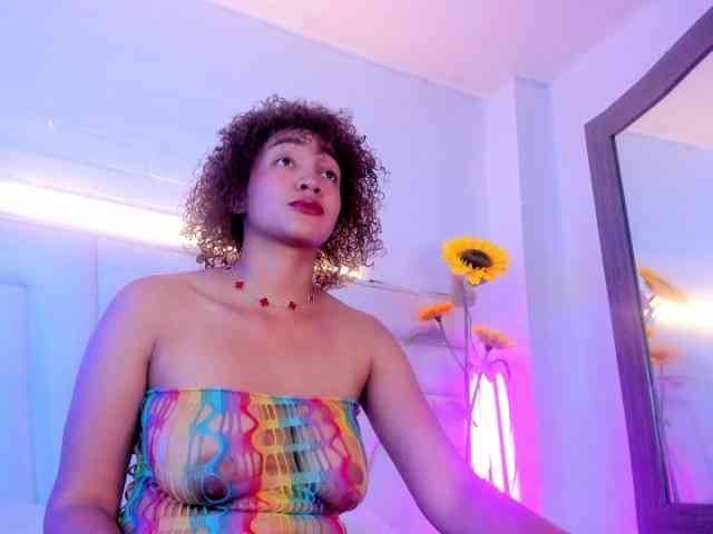 TinaHeart webcam