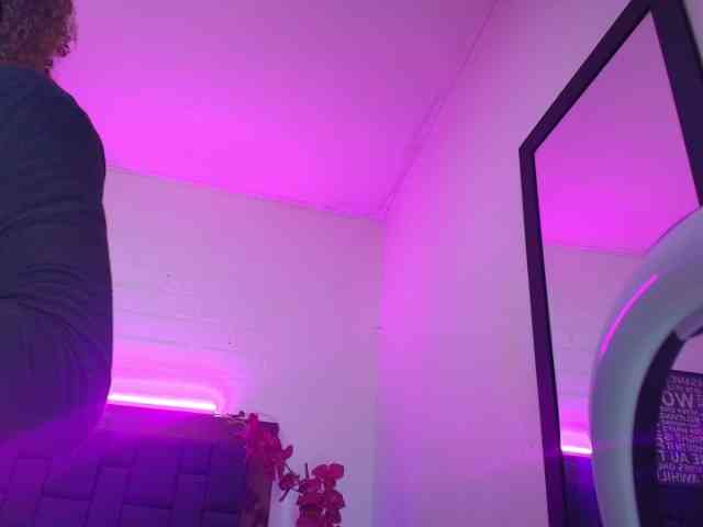 TinaHeart webcam
