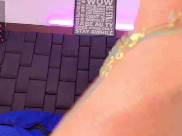 TinaHeart webcam