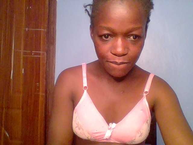 SEXIE-LADY webcam bongacams model stream image