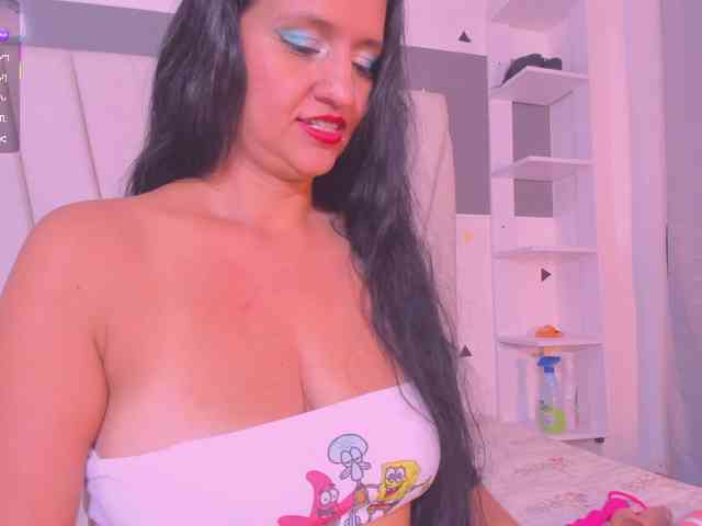 mia-Angells webcam