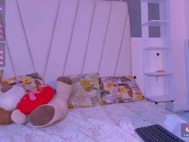mia-Angells webcam