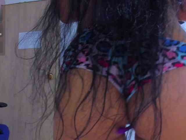 mia-Angells webcam