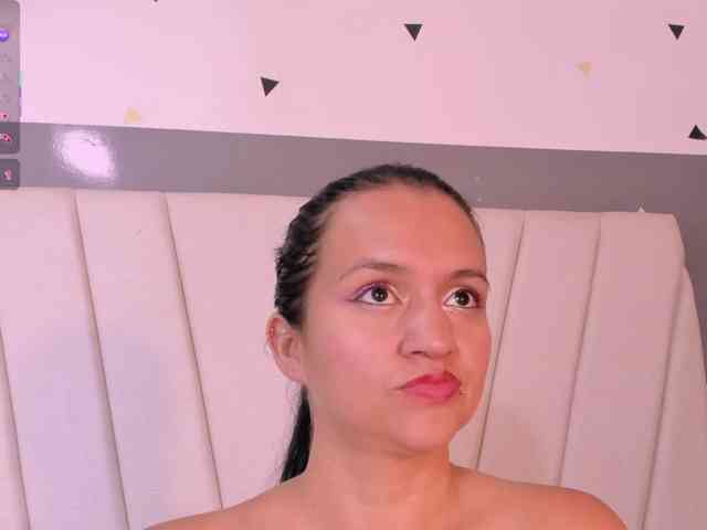 mia-Angells webcam