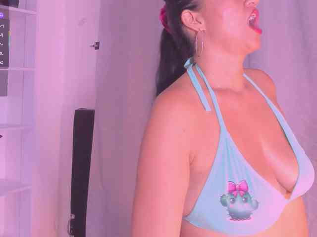 mia-Angells webcam