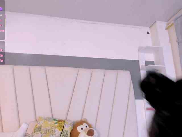 mia-Angells webcam