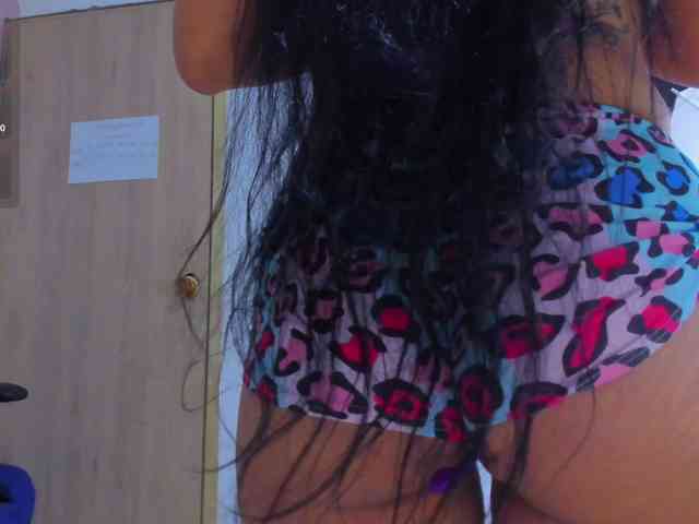 mia-Angells webcam