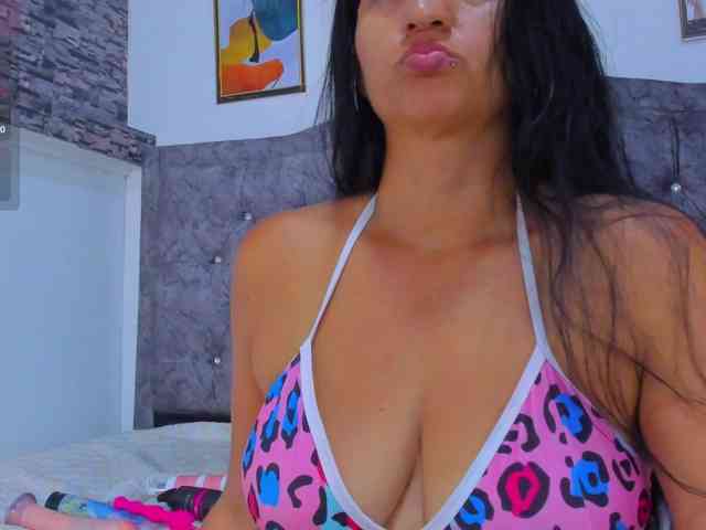 mia-Angells webcam