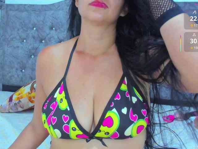 mia-Angells webcam