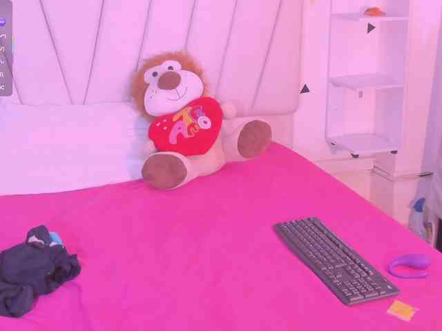 mia-Angells webcam