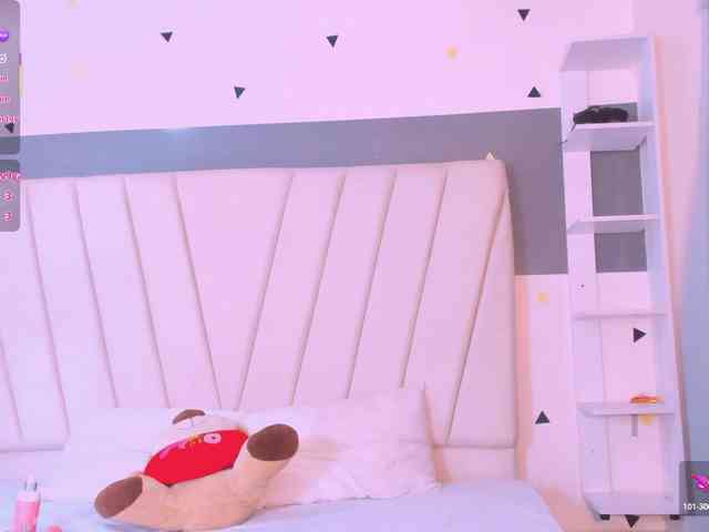 mia-Angells webcam