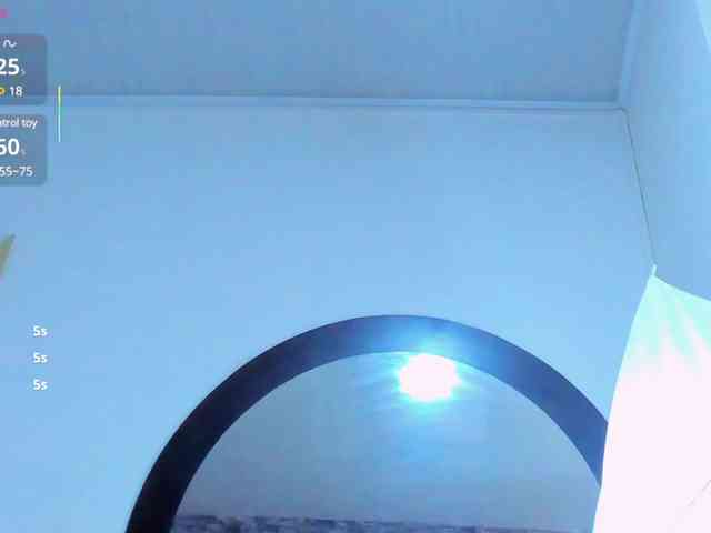 mia-Angells webcam