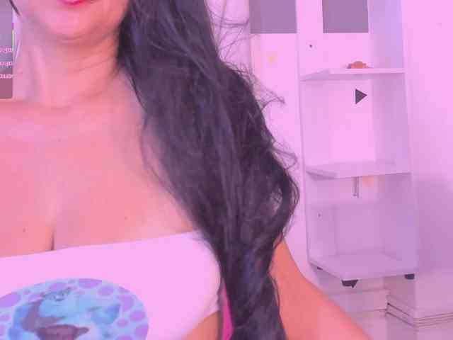 mia-Angells webcam