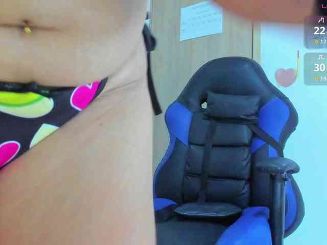 mia-Angells webcam