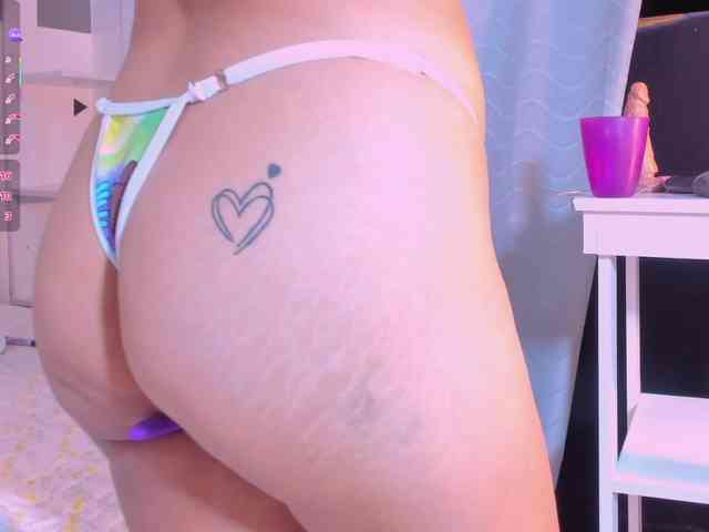 mia-Angells webcam